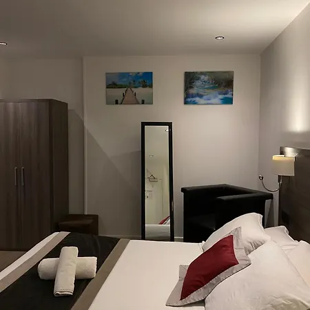 Hotel Luxor Bastille
