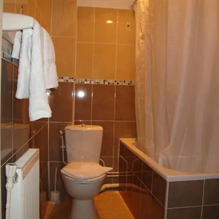 Hotel Luxor Bastille 2*