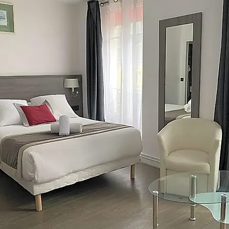 Luxor Bastille Hotel 2*