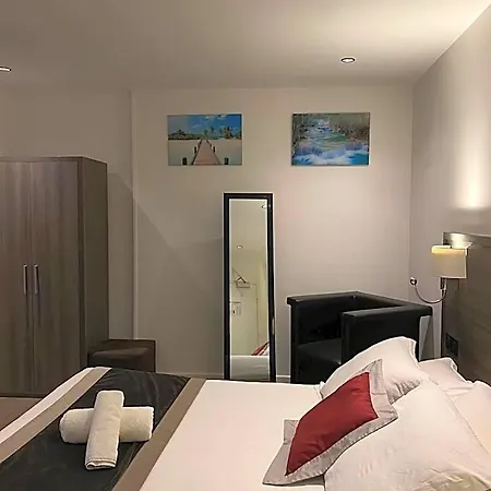 Luxor Bastille 2*