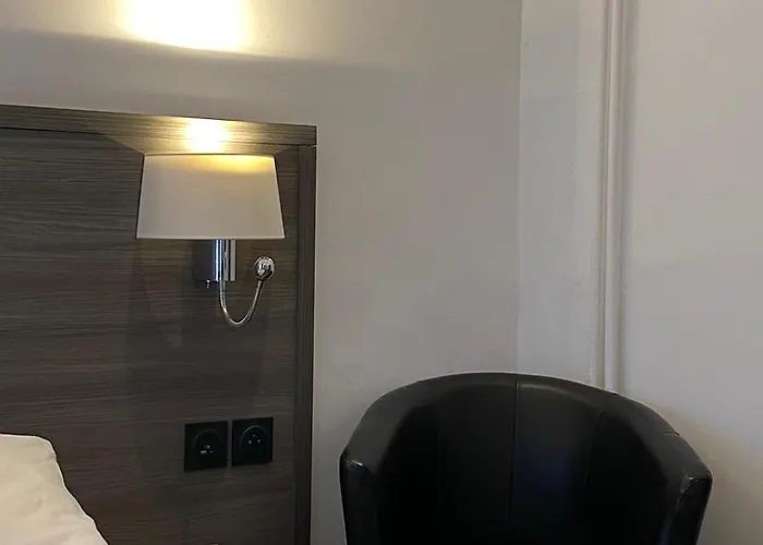 Hotel Luxor Bastille 2*