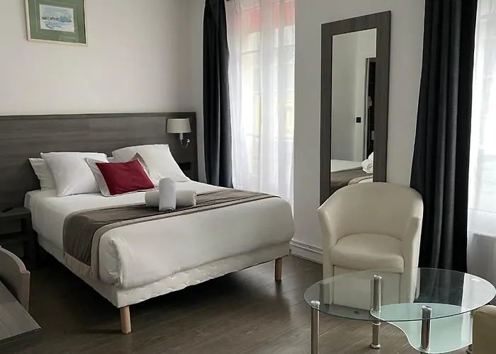Luxor Bastille Hotel