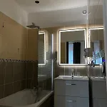Hotel Luxor Bastille 2*