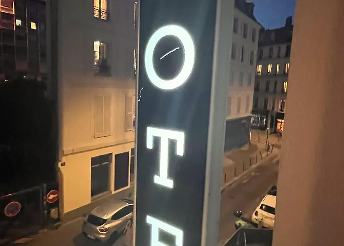 Luxor Bastille 2* Paříž